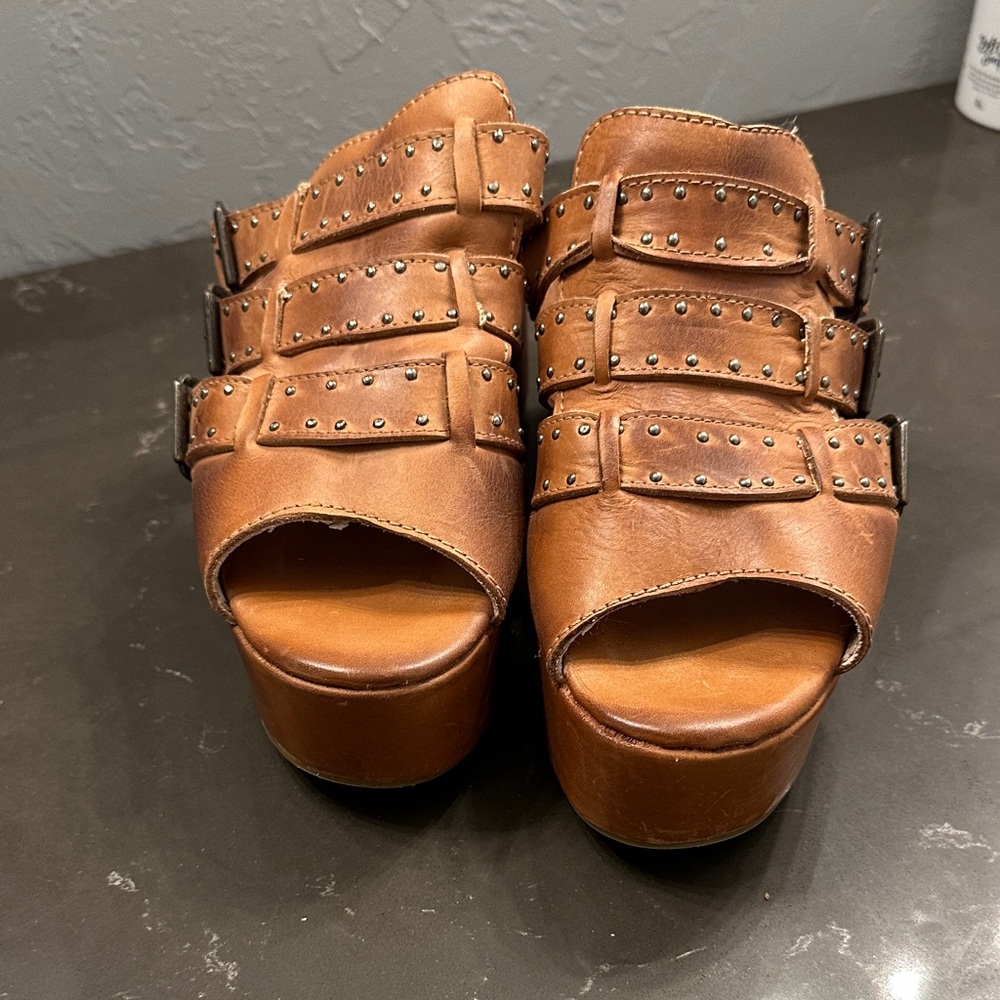 Freebird by Steven Brown Leather Sandals